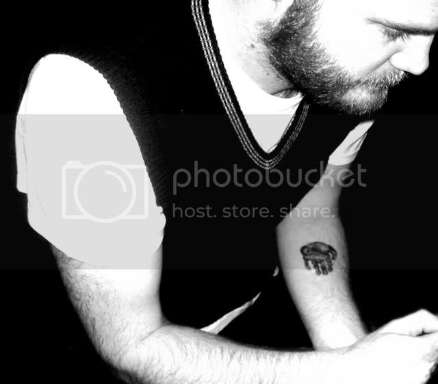 blackandwhitegorgeousness.jpg