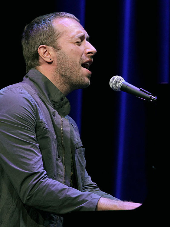chris-martin-wrote-song-for-gwyneth-paltrow-gty-ftr.jpg?w=600