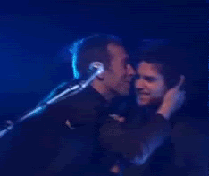 cgkiss.gif