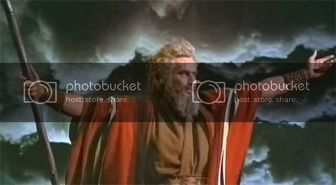 charlton_heston_plays_moses.jpg