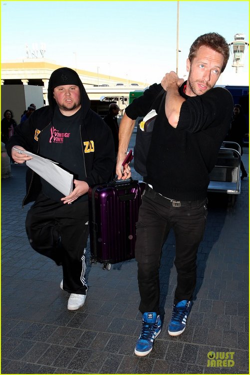 chris-martin-coldplay-nominated-for-two-brit-awards-08.jpg