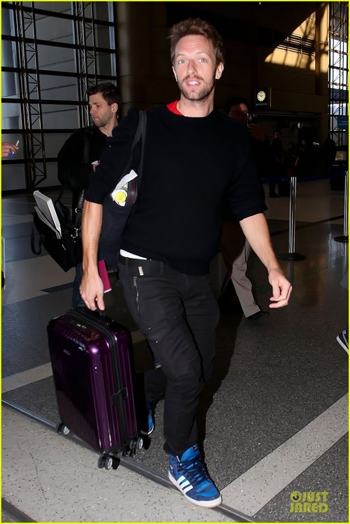 chris-martin-coldplay-nominated-for-two-brit-awards-11.jpg