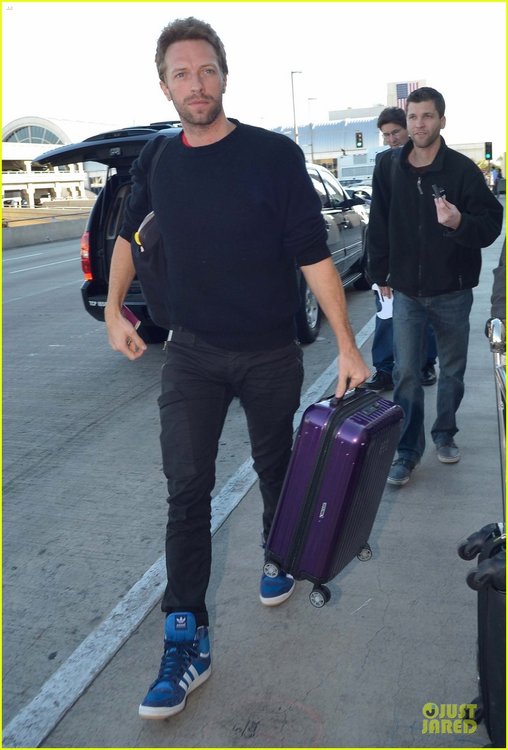 chris-martin-coldplay-nominated-for-two-brit-awards-19.jpg