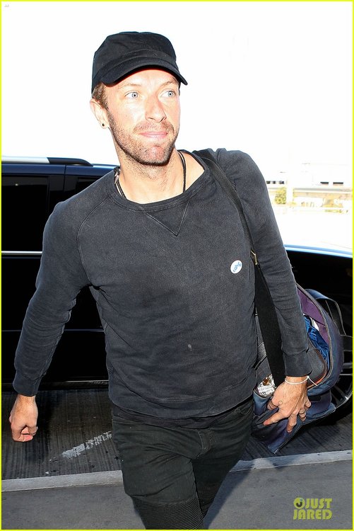 chris-martin-design-art-for-upbeat-music-02.jpg