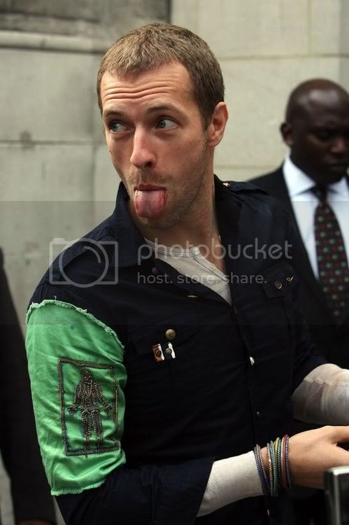 chrisqtonguesy61.jpg