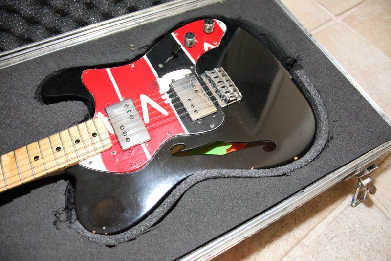 coldplay-viva-guitar-02.JPG