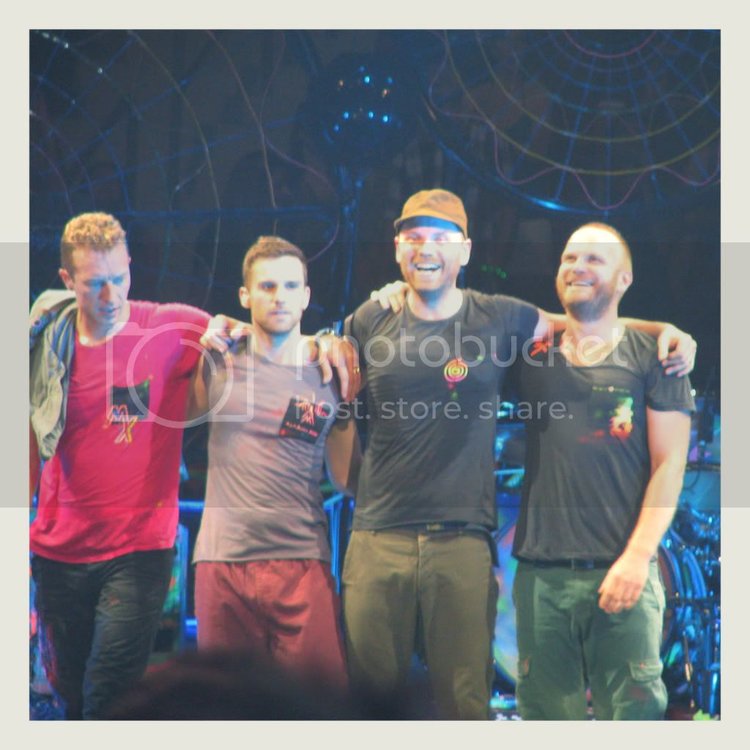 coldplaybow.jpg