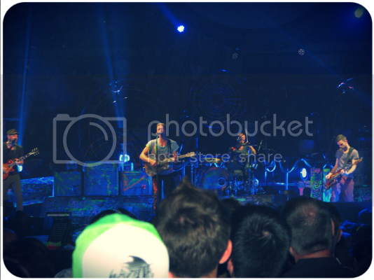 coldplaygroupbluesmall.png