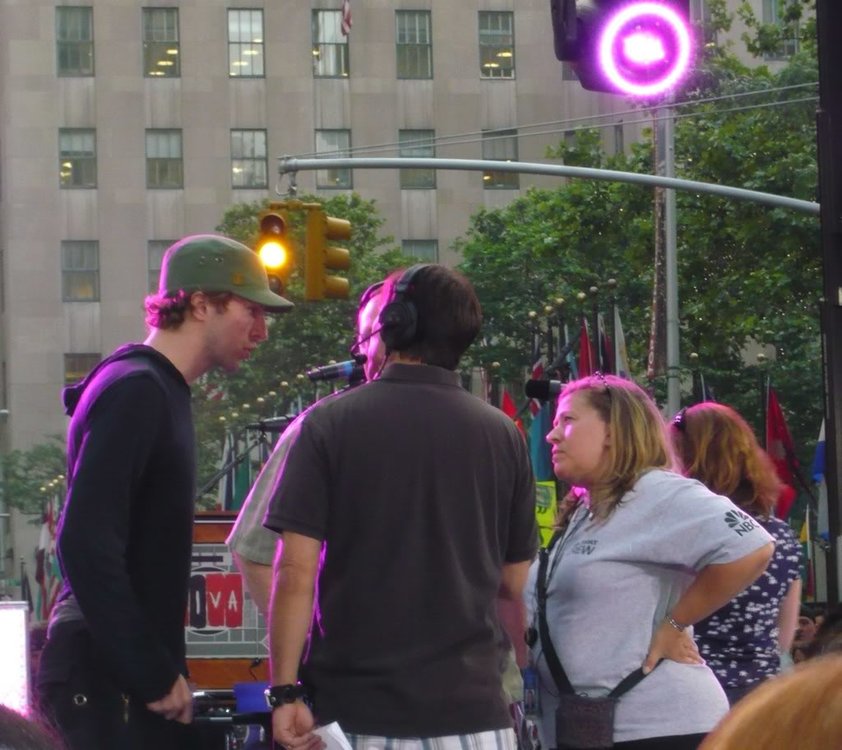 coldplaytodayshow011edit.jpg