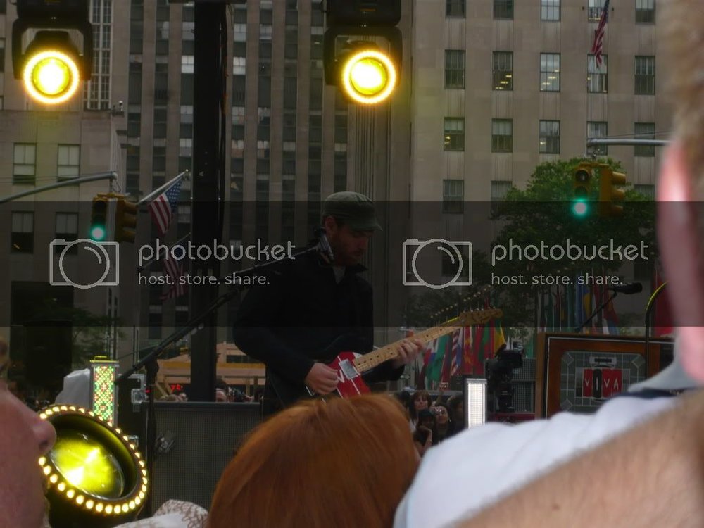 coldplaytodayshow016.jpg