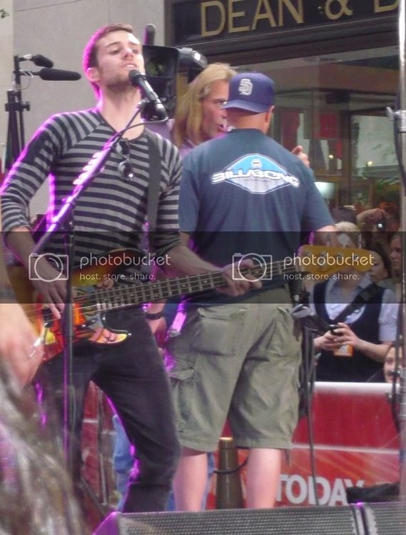 coldplaytodayshow027edit.jpg