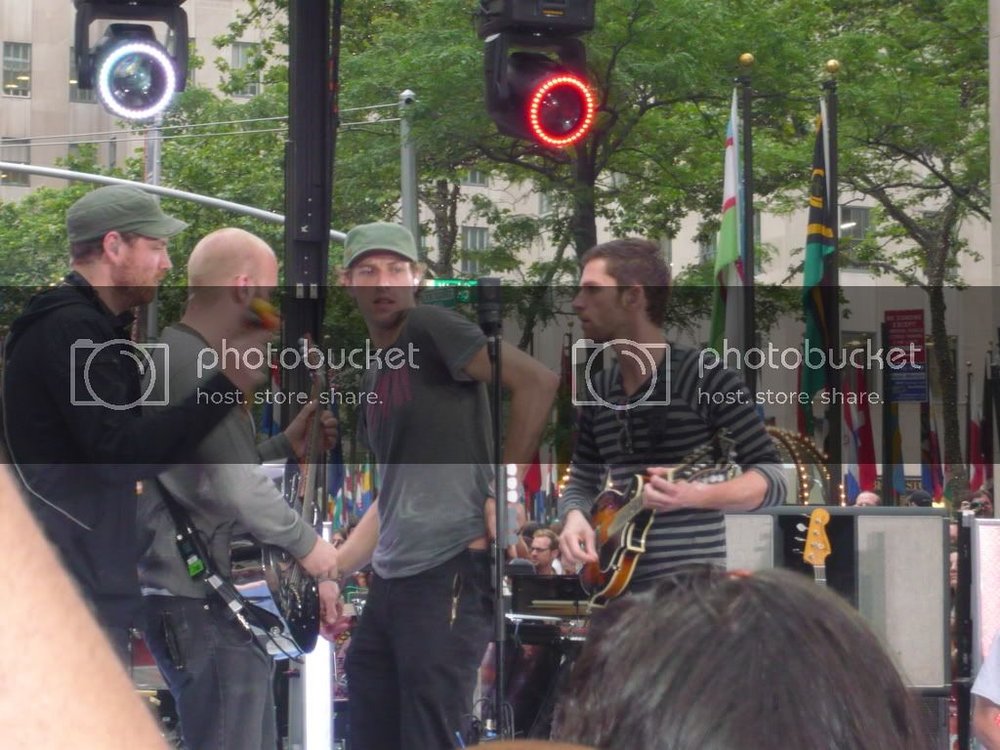 coldplaytodayshow036.jpg