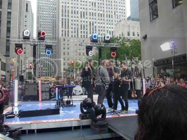 coldplaytodayshow037.jpg
