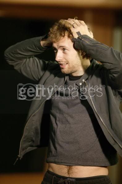 curlynesschris3belly.jpg
