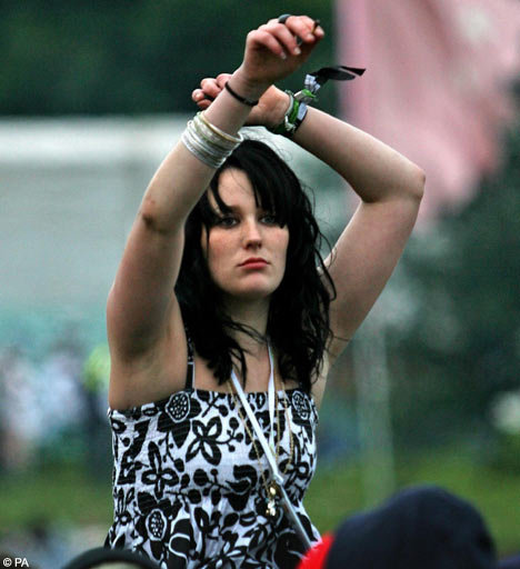 glastfest2PA_468x512.jpg