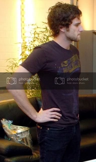 guy205re3jq1.jpg
