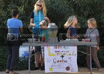 gwyn-lemonade-010614sp.jpg