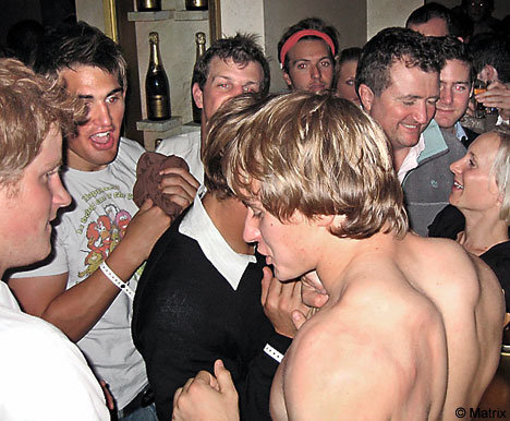 jonnyharryDM_468x386.jpg