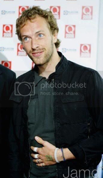 l_ded3b4f972294cee83064e226557d0be.jpg