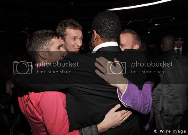 moaarhug.jpg