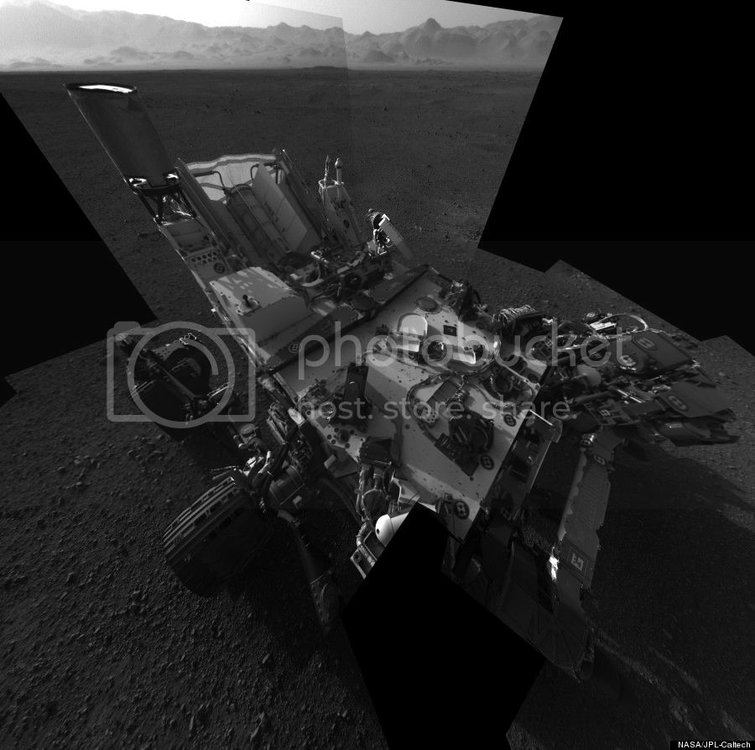 o-CURIOSITY-SELF-PORTRAIT-900.jpg