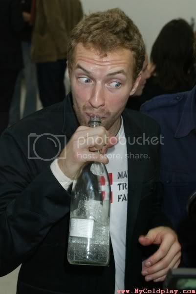 q_awards_2002__17E0.jpg
