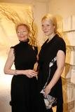 th_52613_Paltrow_Cattrall06_122_478lo.jpg