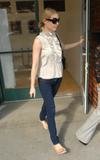 th_76114_PaltrowBrentwood01_122_24lo.jpg
