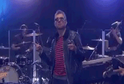 tumblr_l9u3obNvUU1qadyb5o1_250.gif