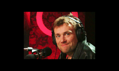 tumblr_latxhrOuoo1qahtpfo1_r1_400.gif