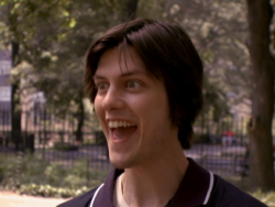 tumblr_lredzl1zQp1qlyt9xo2_250.png