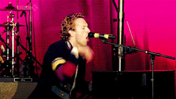 tumblr_lugtxdtmRd1qlx37co4_250.gif