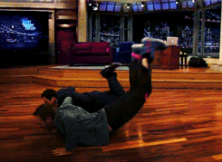 tumblr_lukdogFvTc1r2nw1xo1_250.gif