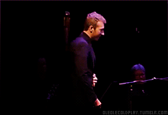 tumblr_lvebduWfXc1qdhddvo1_r1_250.gif