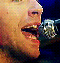 tumblr_lwmcr06bXO1qji7ko.gif