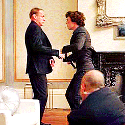tumblr_lx6kezmQiQ1r4lnzno1_250.gif