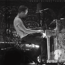 tumblr_lxp93ccx1n1qzelujo2_250.gif