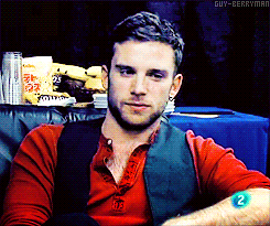 tumblr_lxzbu5L4ml1qdbxvvo2_250.gif