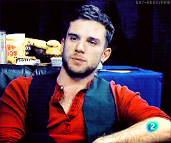tumblr_lxzbu5L4ml1qdbxvvo3_250.gif