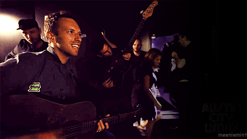 tumblr_m023qdYepo1qcn1vvo1_500.gif