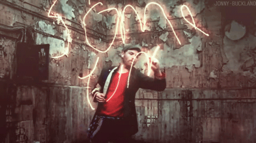 tumblr_m0xmm5Tmc51r19mhko1_500.gif
