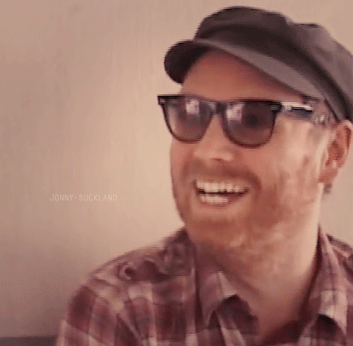 tumblr_m33ivwyMNq1r19mhko1_500.gif
