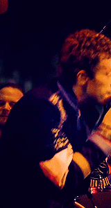 tumblr_m3kn9gWtyA1r19y9fo11_r3_250.gif