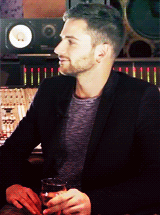 tumblr_m4hkkl0kPq1qgl5gko3_250.gif