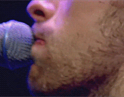 tumblr_m5ni6oYkxN1r6vlyio3_250.gif
