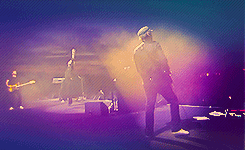 tumblr_m5we0eiwmE1r86rxco2_r1_250.gif