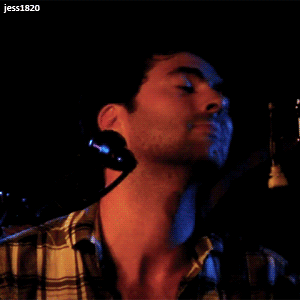 tumblr_m7ykbmyLZH1qkmcfno1_r1_400.gif