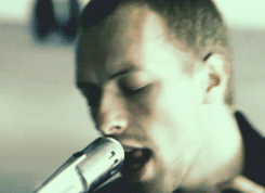 tumblr_m8agz13fSW1r6vlyio5_250.gif