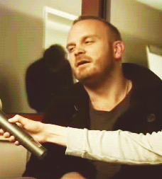 tumblr_m9g5psaLF61rskel5o2_250.gif