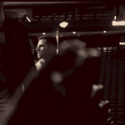 tumblr_mcftqbMdWR1ryddudo6_250.gif